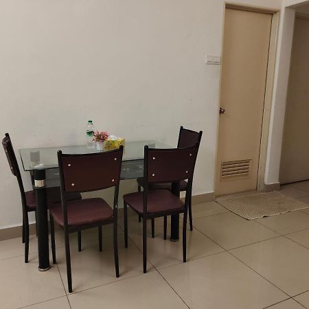 2 Rooms Homestay Deviana Wakaf Che Yeh Kota Bharu Eksteriør bilde
